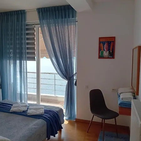 Villa Artemisia Malibu Style Town House Sleep 6 Heraklion (Crete)