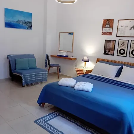 Villa Artemisia Malibu Style Town House Sleep 6