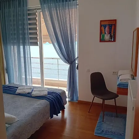Artemisia Malibu Style Town House Sleep 6 Villa *